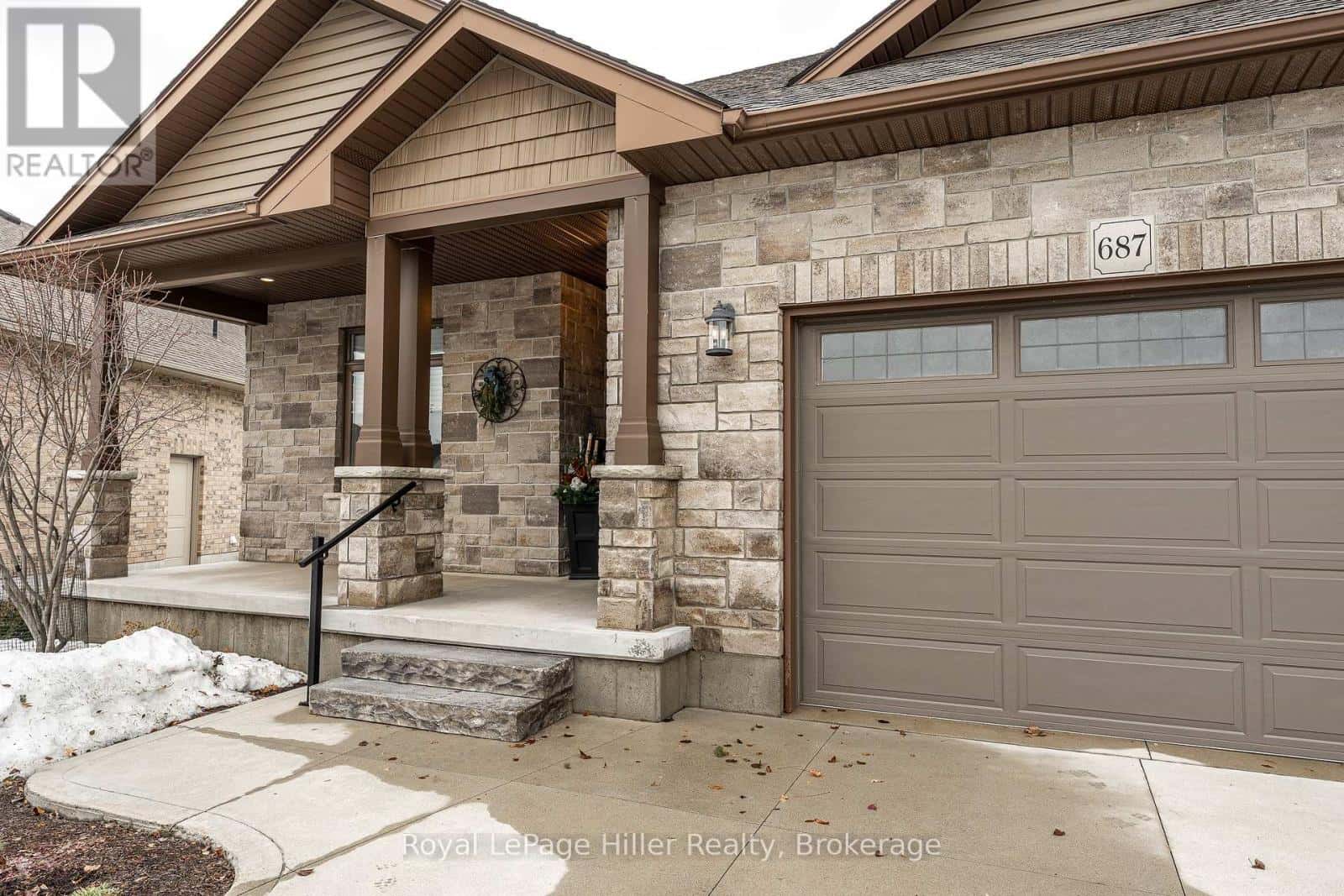 687 FORMAN AVENUE — Stratford, Ontario - Photo 2 of 50