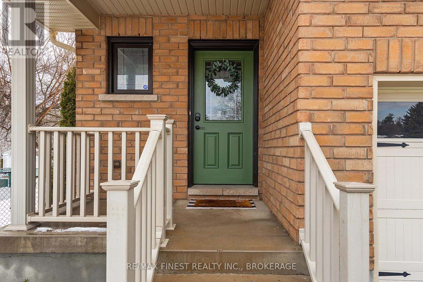 1070 REDWOOD CRESCENT — Kingston (City Northwest), Ontario - Photo 3 of 50