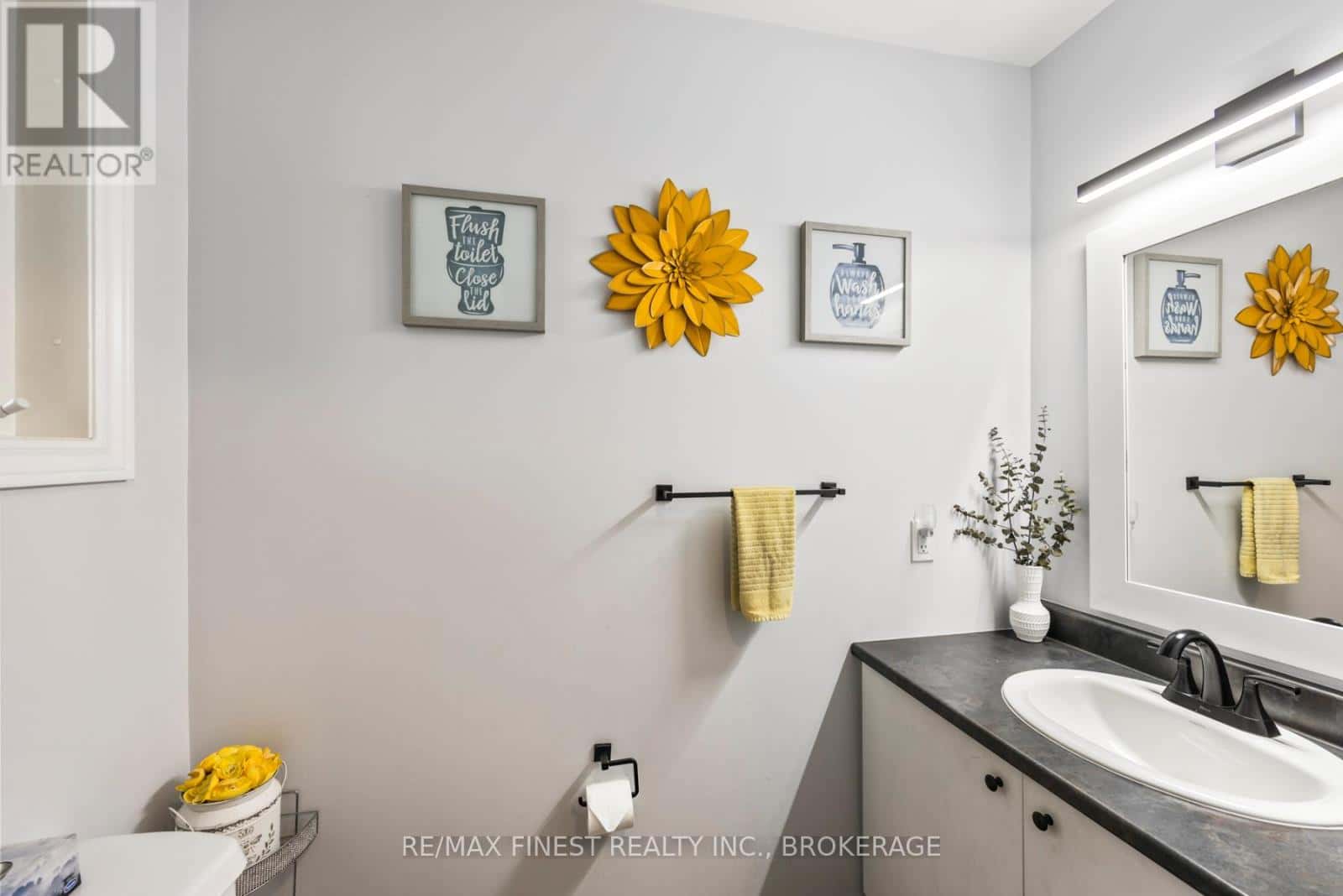 1070 REDWOOD CRESCENT — Kingston (City Northwest), Ontario - Photo 5 of 50