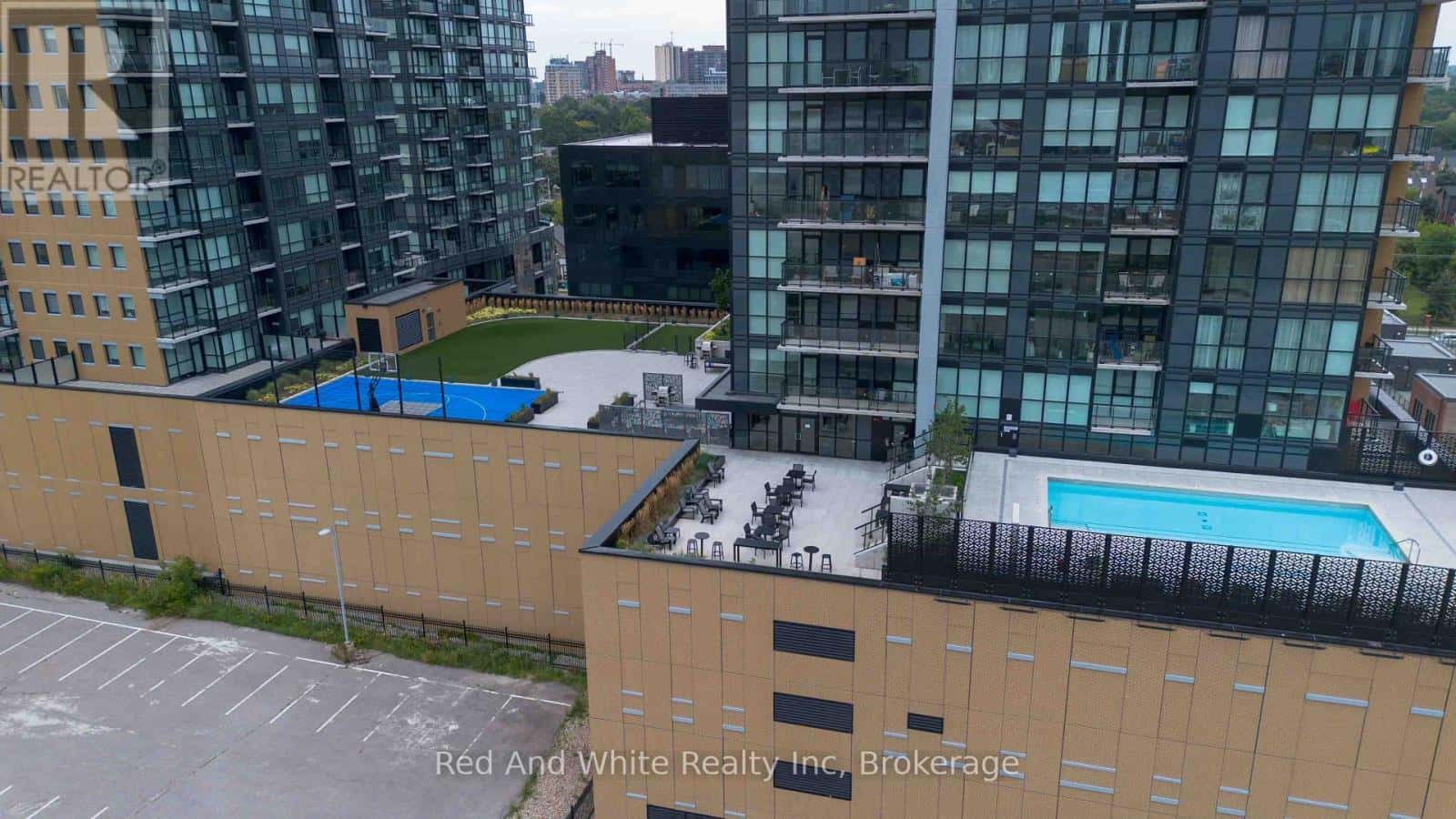 605 - 108 GARMENT STREET — Kitchener, Ontario - Photo 2 of 40