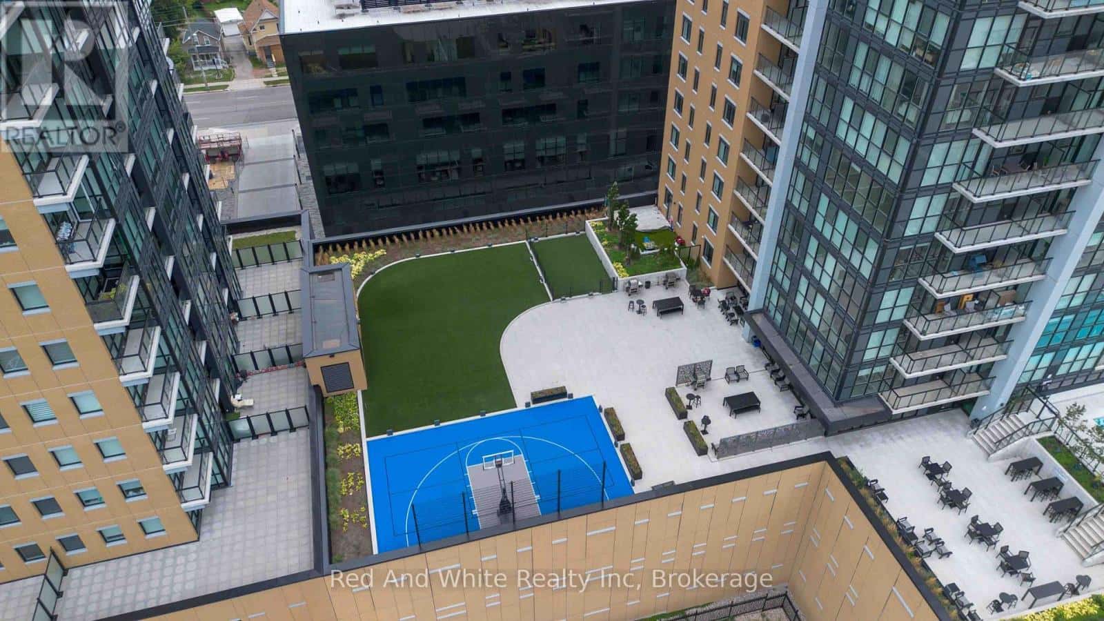 605 - 108 GARMENT STREET — Kitchener, Ontario - Photo 5 of 40