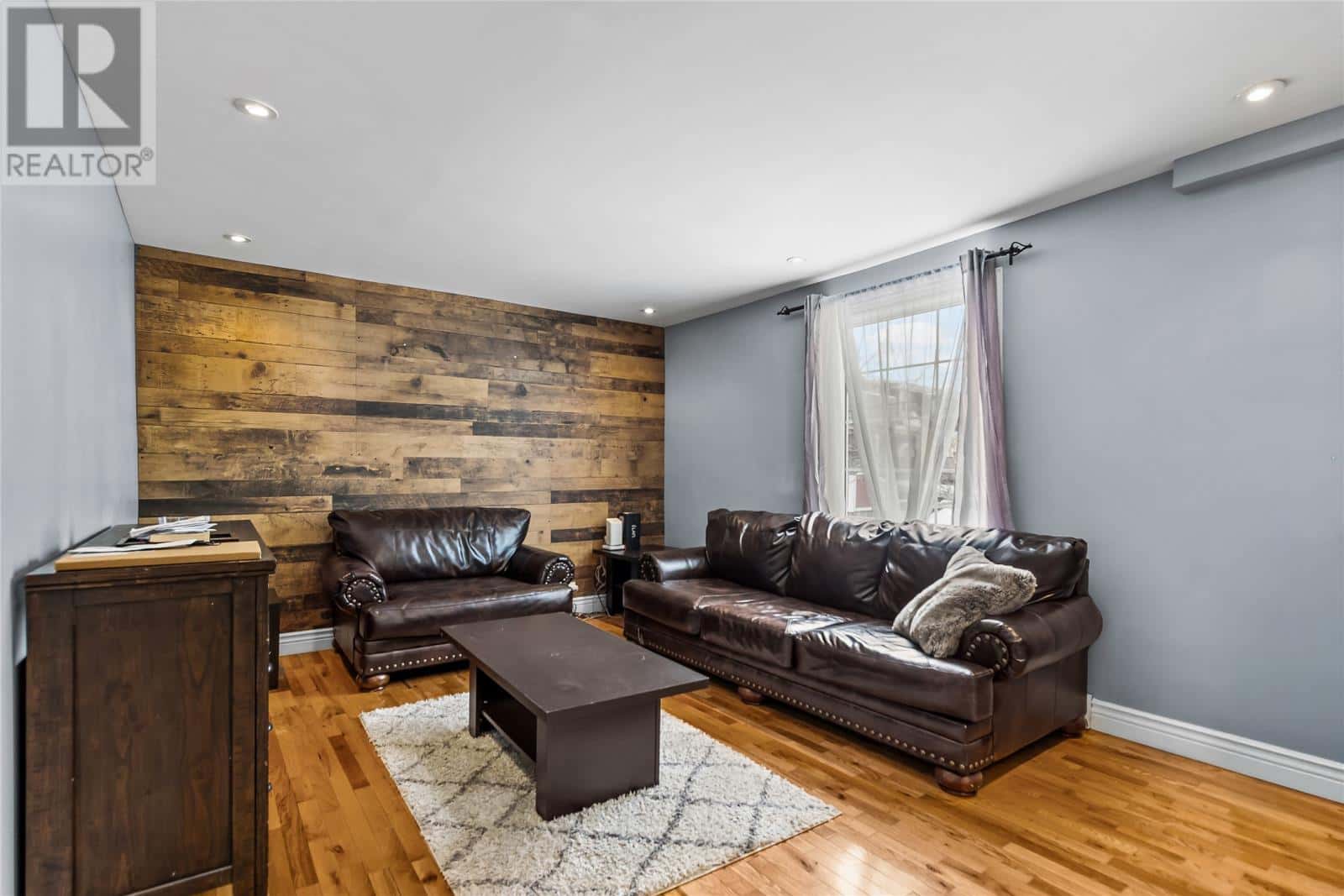 104 Carters Hill — St. John's, Newfoundland & Labrador - Photo 2 of 24