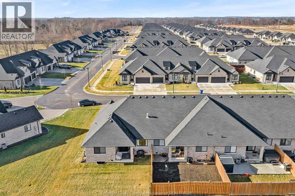 214 Livingstone CRESCENT — Amherstburg, Ontario - Photo 3 of 38