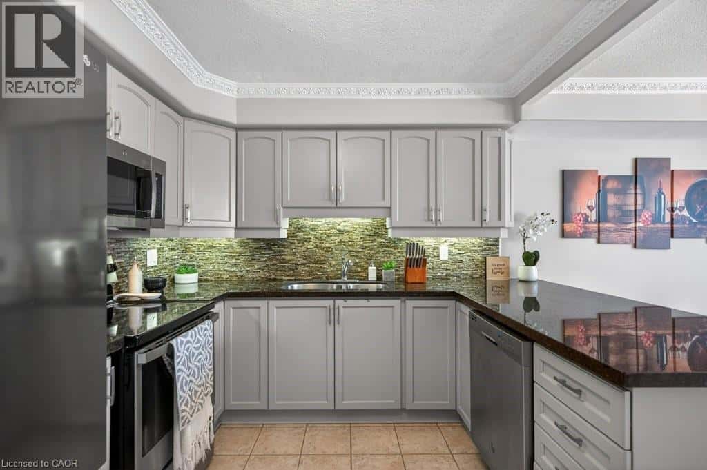 1272 ONTARIO Street Unit# 803 — Burlington, Ontario - Photo 4 of 25