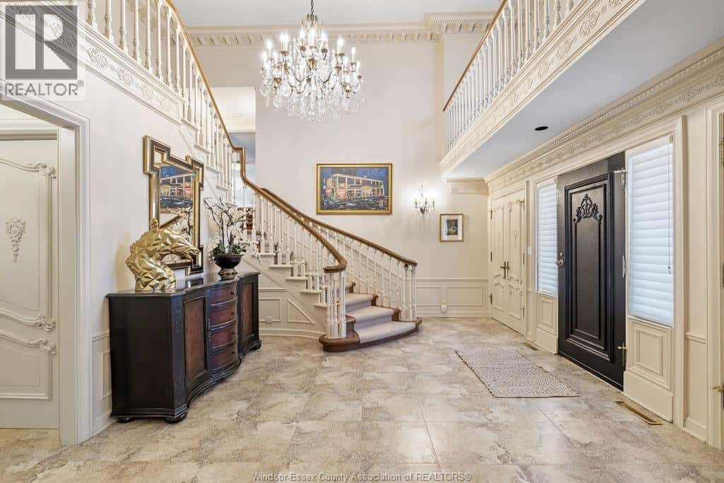 1255 TANGLEWOOD COURT — LaSalle, Ontario - Photo 4 of 50