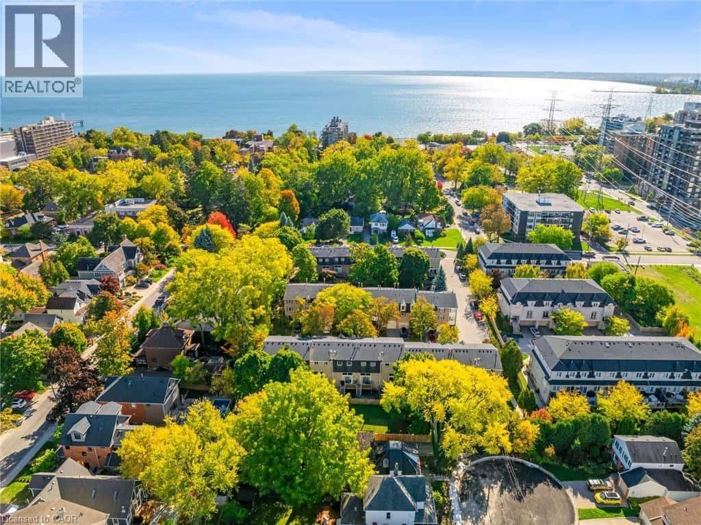 1357 ONTARIO Street Unit# 23 — Burlington, Ontario - Photo 4 of 43