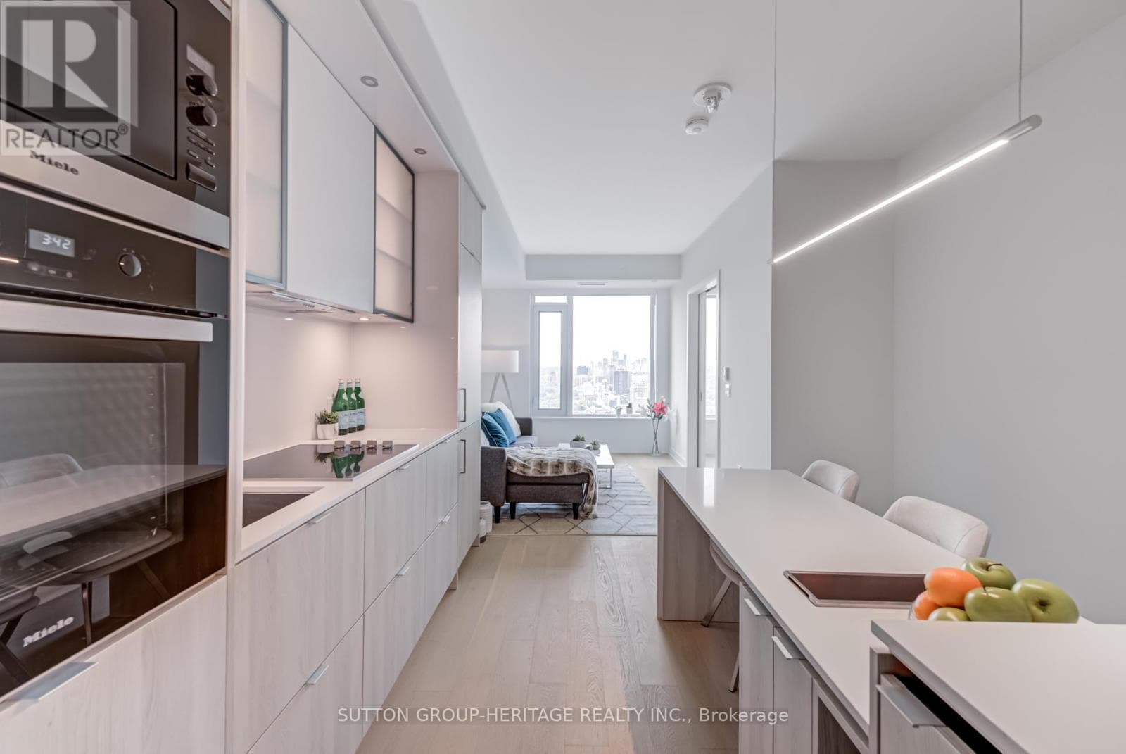 3503 - 11 YORKVILLE AVENUE — Toronto (Annex), Ontario - Main photo