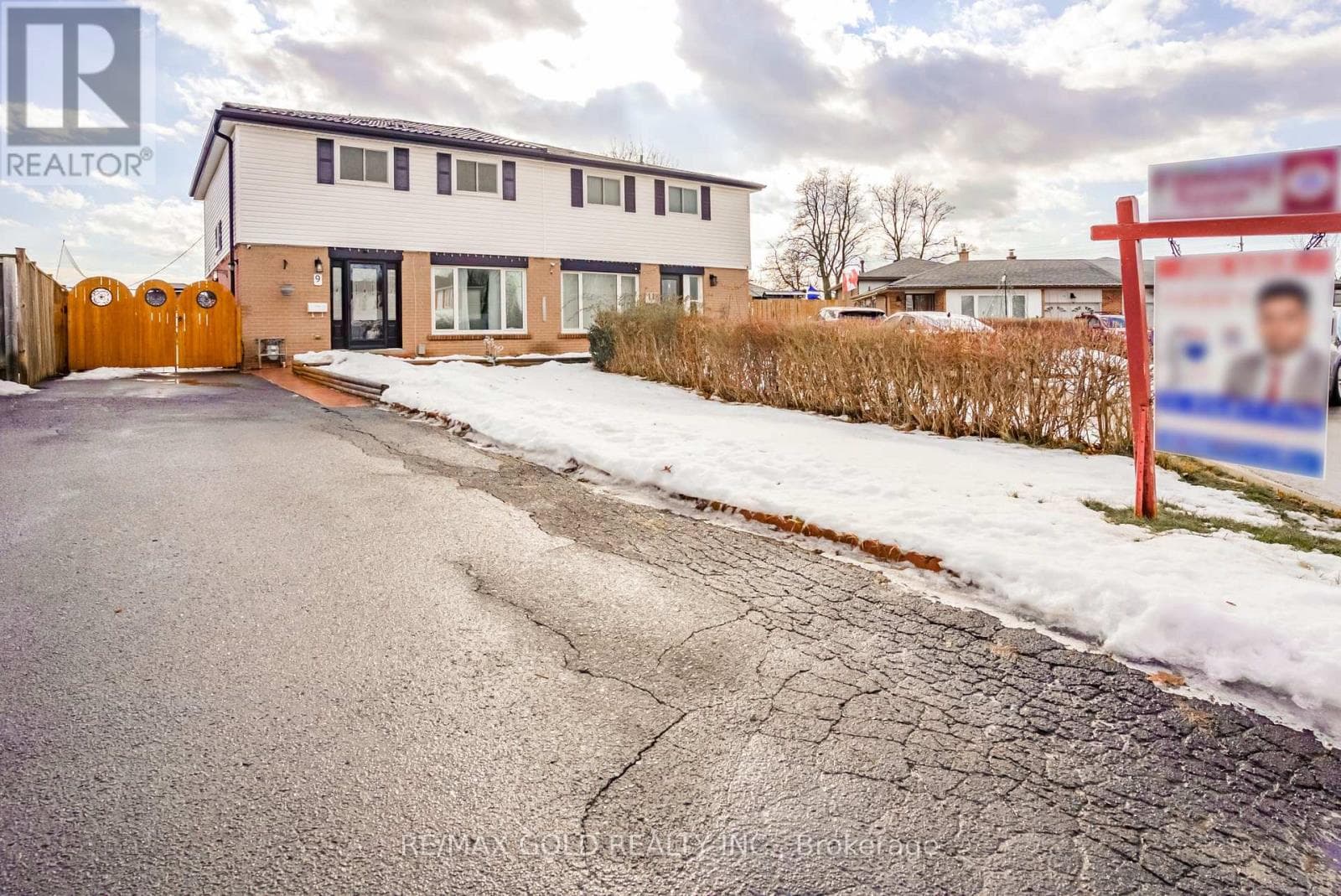 9 DALTON PLACE — Brampton (Southgate), Ontario - Main photo