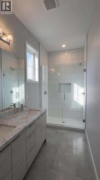 393 Rivergrove Chase W — Lethbridge, Alberta - Photo 5 of 15