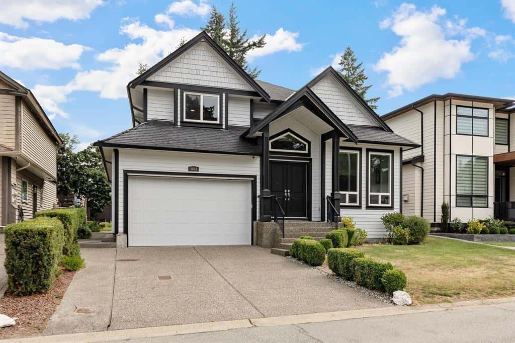 3022 PRINCESS STREET — Abbotsford, British Columbia - Photo 2 of 40