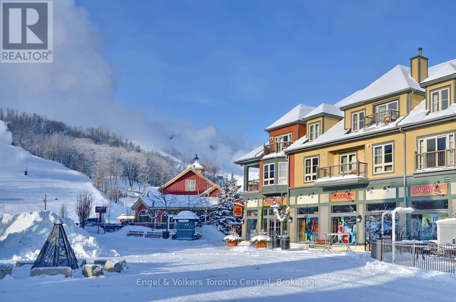 121 - 169 JOZO WEIDER BOULEVARD — Blue Mountains, Ontario - Photo 2 of 43