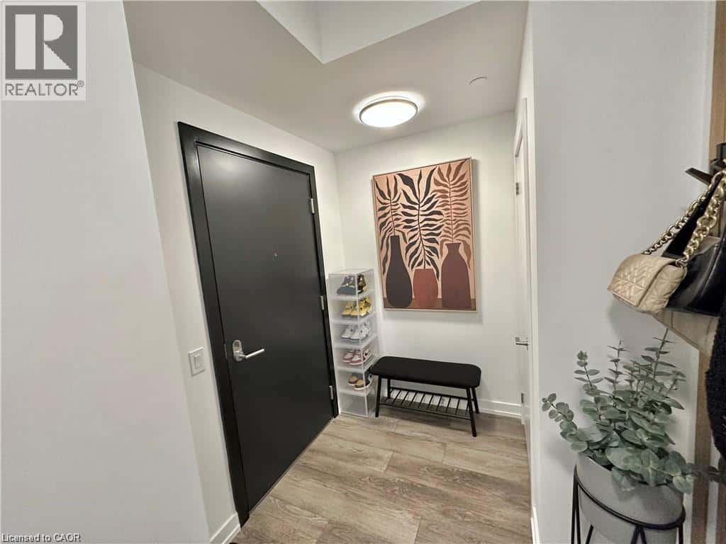 15 WELLINGTON Street S Unit# 1114 — Kitchener, Ontario - Photo 5 of 33