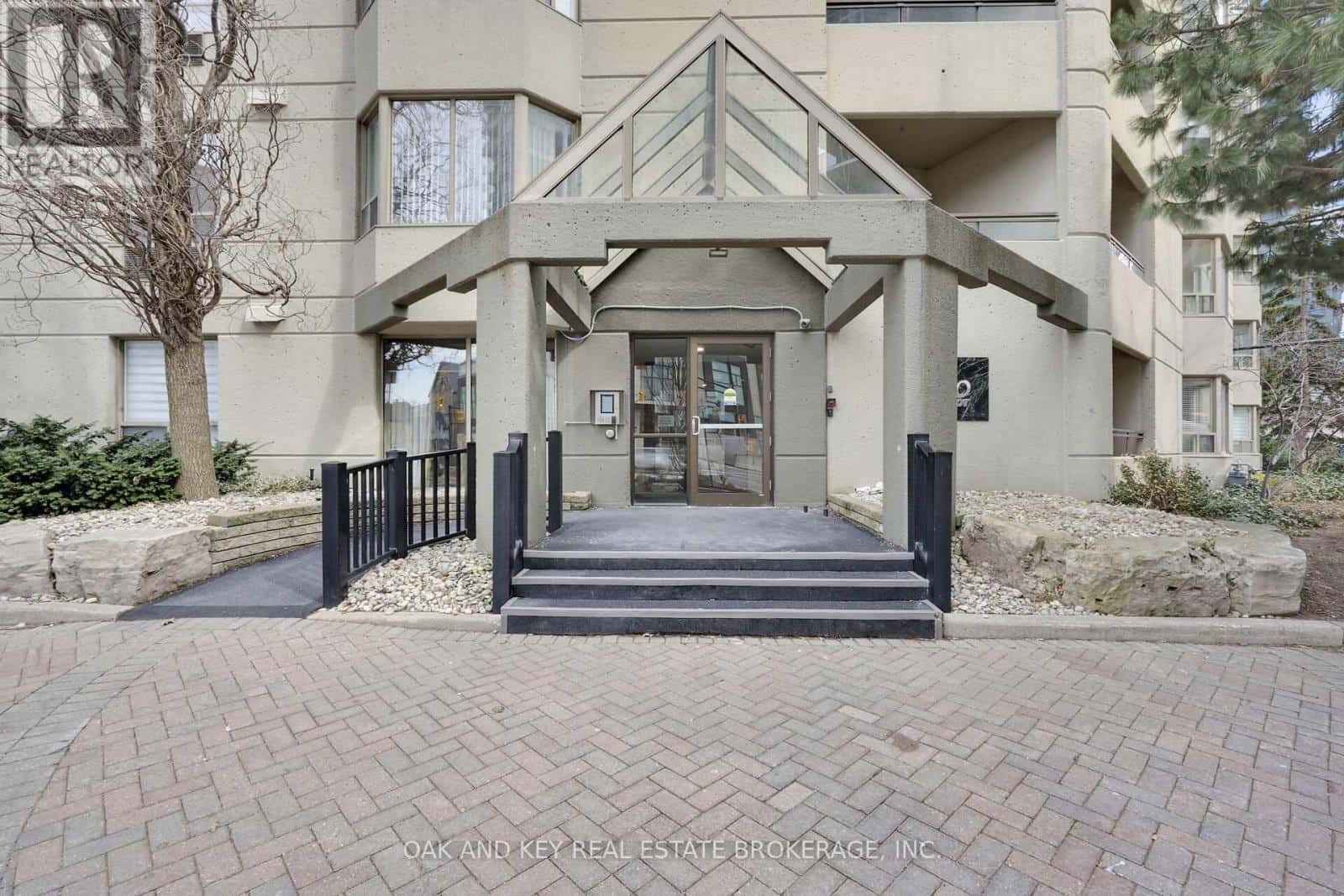 1404 - 500 TALBOT STREET — London East (East F), Ontario - Photo 3 of 48