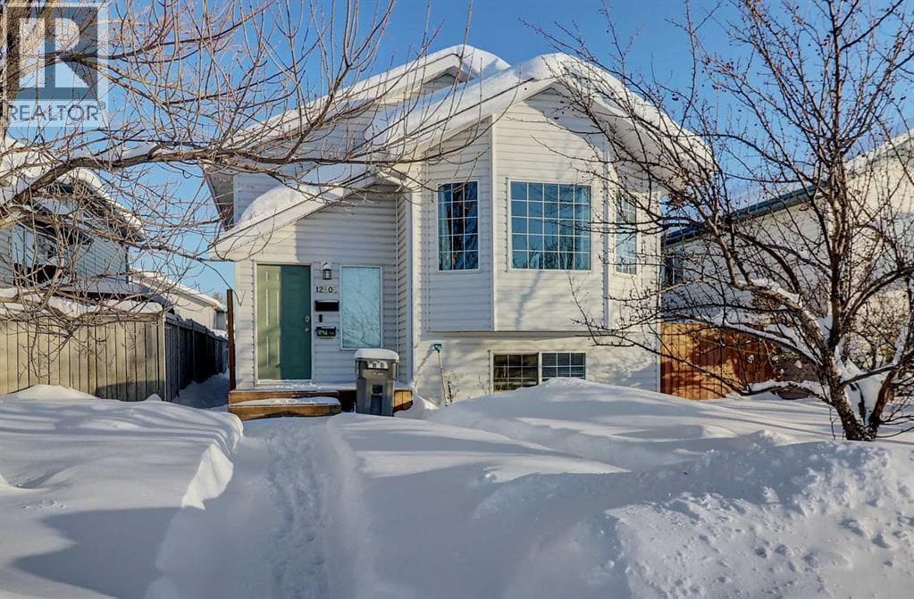 12505 97B Street — Grande Prairie, Alberta - Main photo