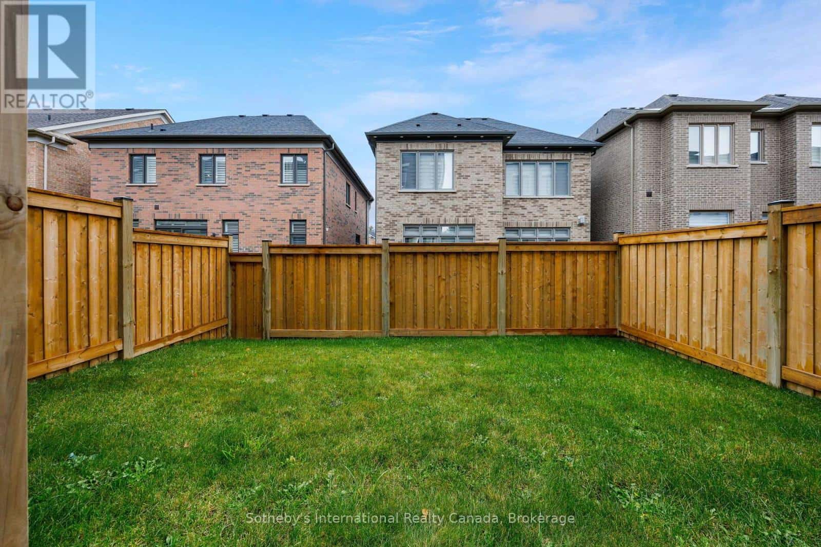 1478 YELLOW ROSE CIRCLE — Oakville (GA Glen Abbey), Ontario - Photo 3 of 33