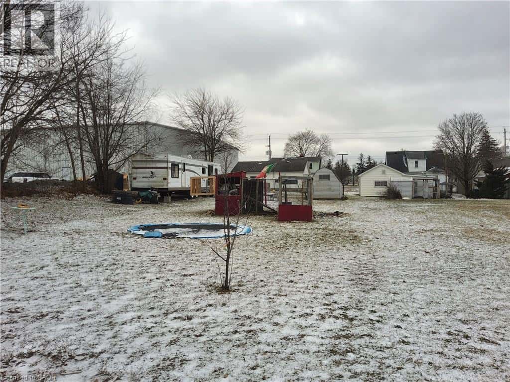 509 W QUEENSWAY Street W — Simcoe, Ontario - Photo 4 of 31