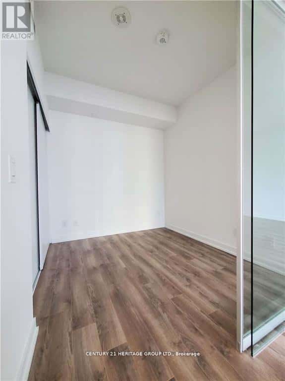 2210 - 20 EDWARD STREET — Toronto (Waterfront Communities), Ontario - Photo 4 of 23