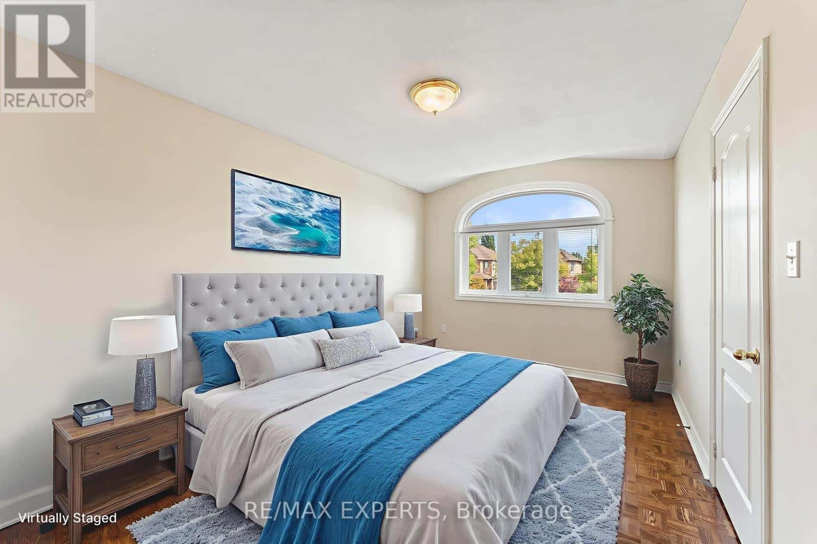 157 CHEROKEE DRIVE — Vaughan (Maple), Ontario - Photo 4 of 43