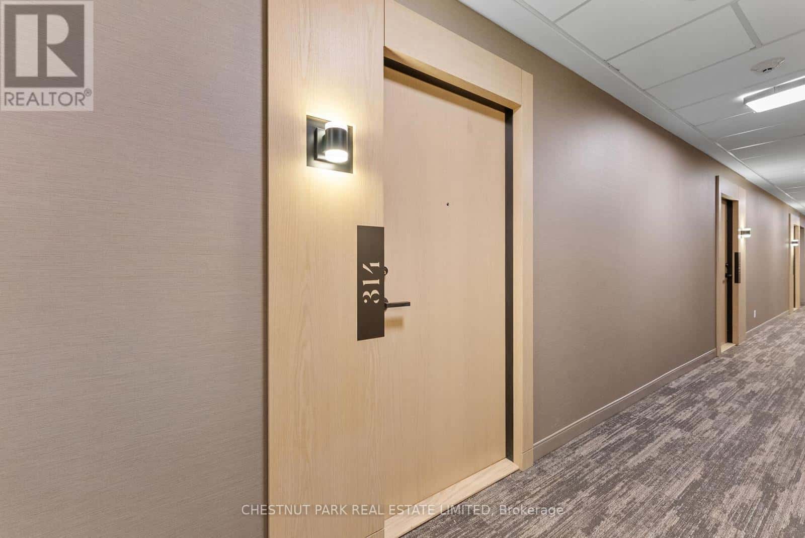 314 - 1 BELSIZE DRIVE — Toronto (Mount Pleasant West), Ontario - Photo 5 of 25