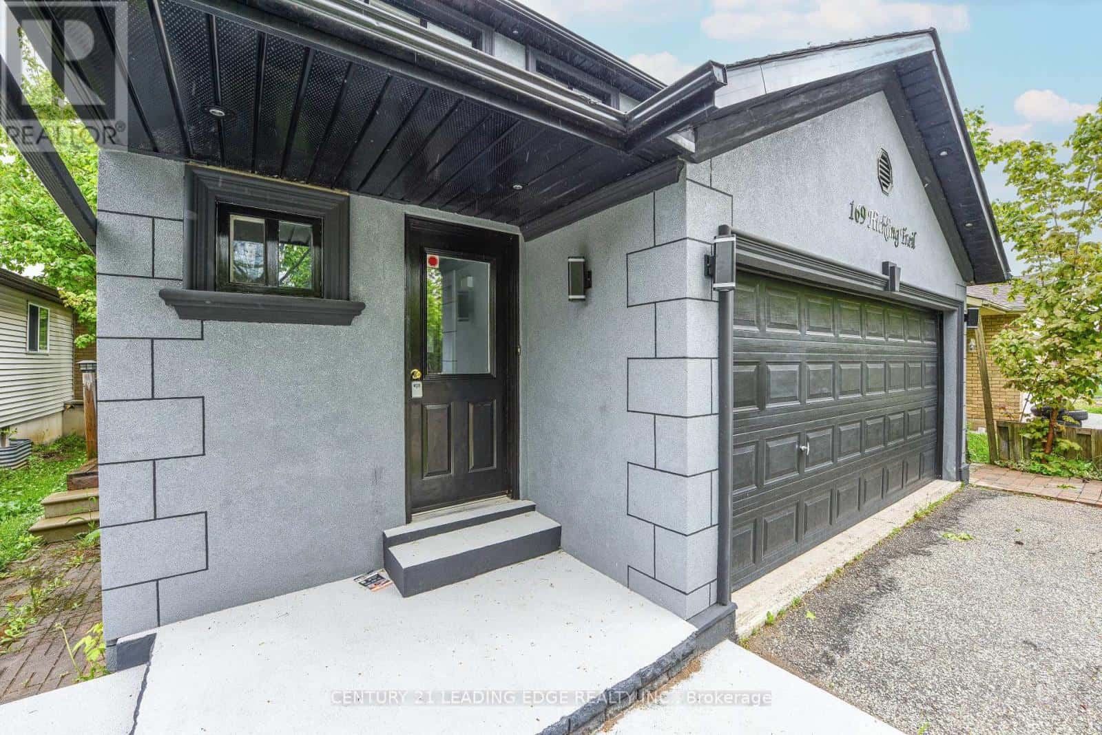 169 HICKLING TRAIL — Barrie (Grove East), Ontario - Photo 3 of 50