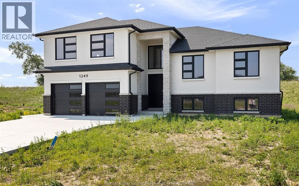 1247 CAMPANA CRESCENT — Lakeshore, Ontario - Main photo