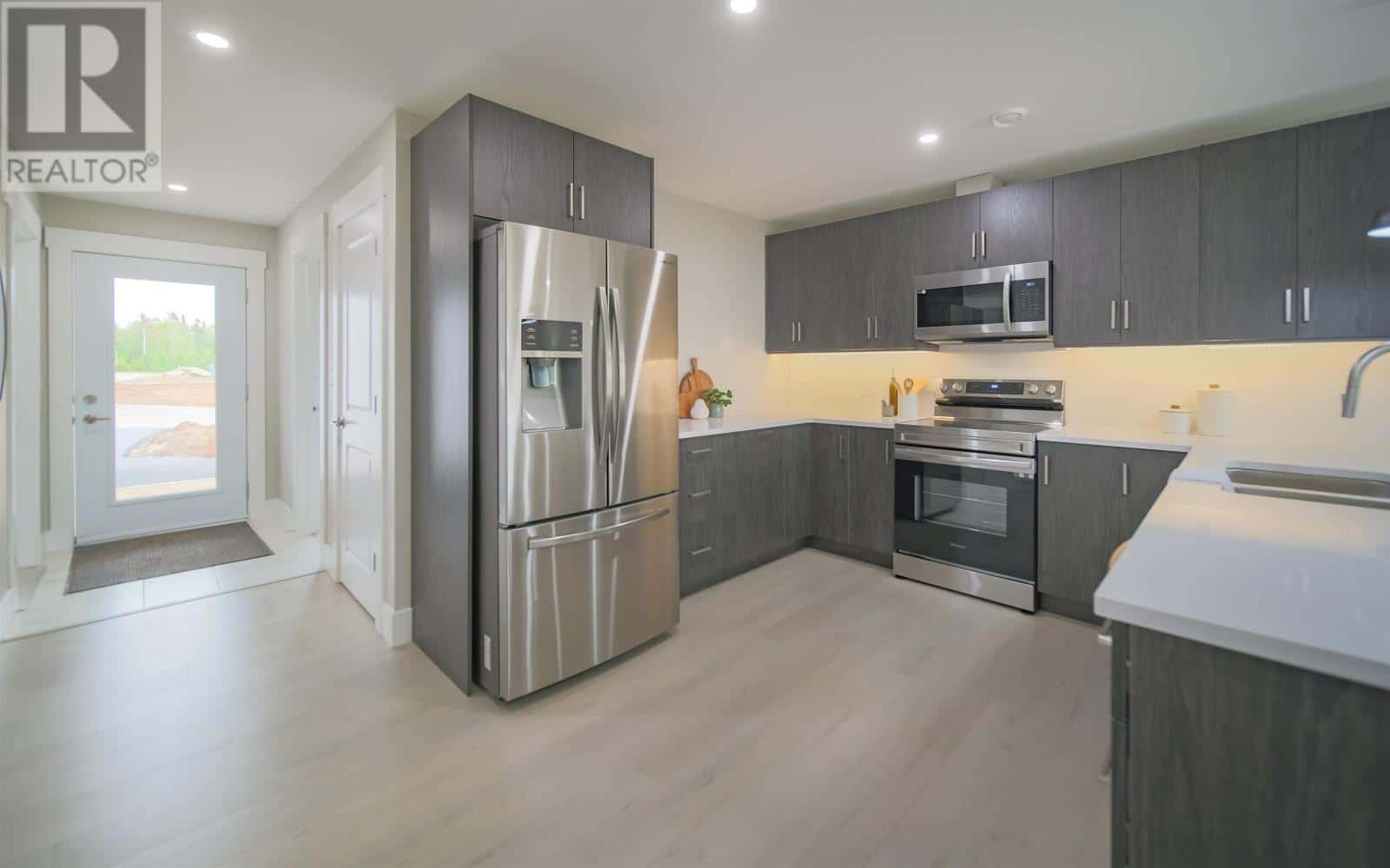 47 Beech Hill Avenue — Charlottetown, Prince Edward Island - Photo 3 of 25