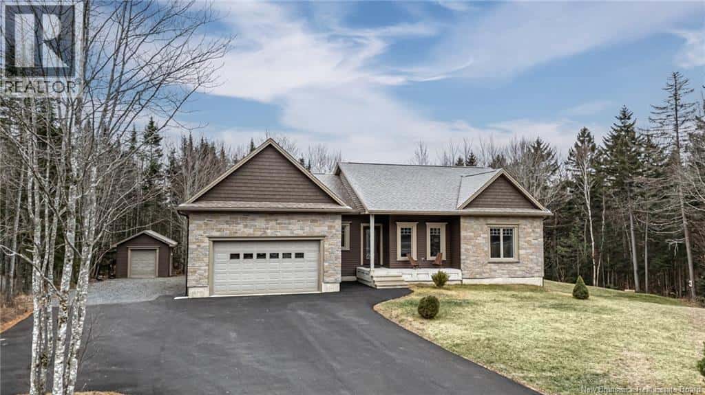 17 Hannah Crescent — Killarney Road, New Brunswick - Photo 2 of 38