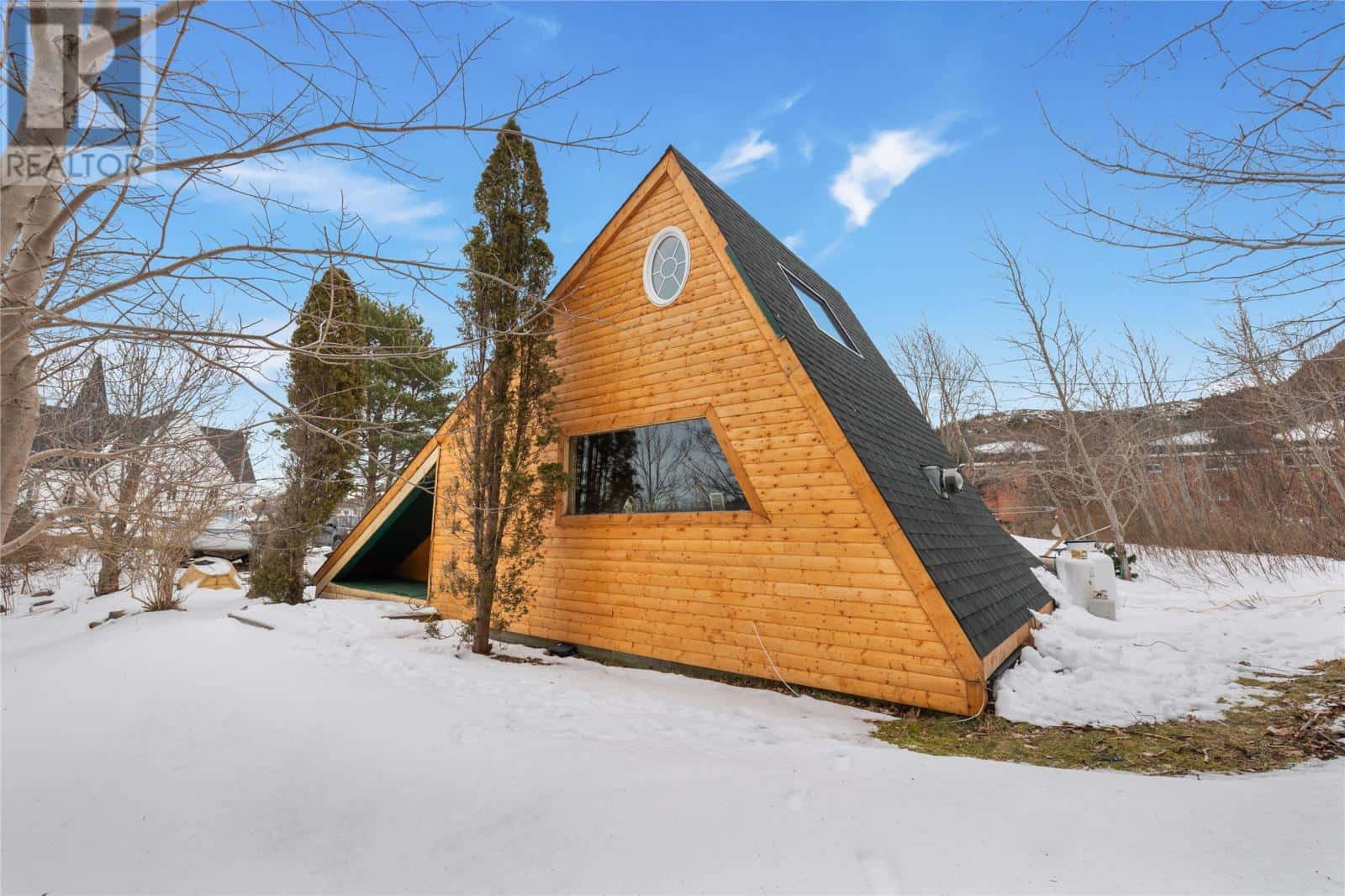 39 Station Road — Avondale, Newfoundland & Labrador - Photo 2 of 27