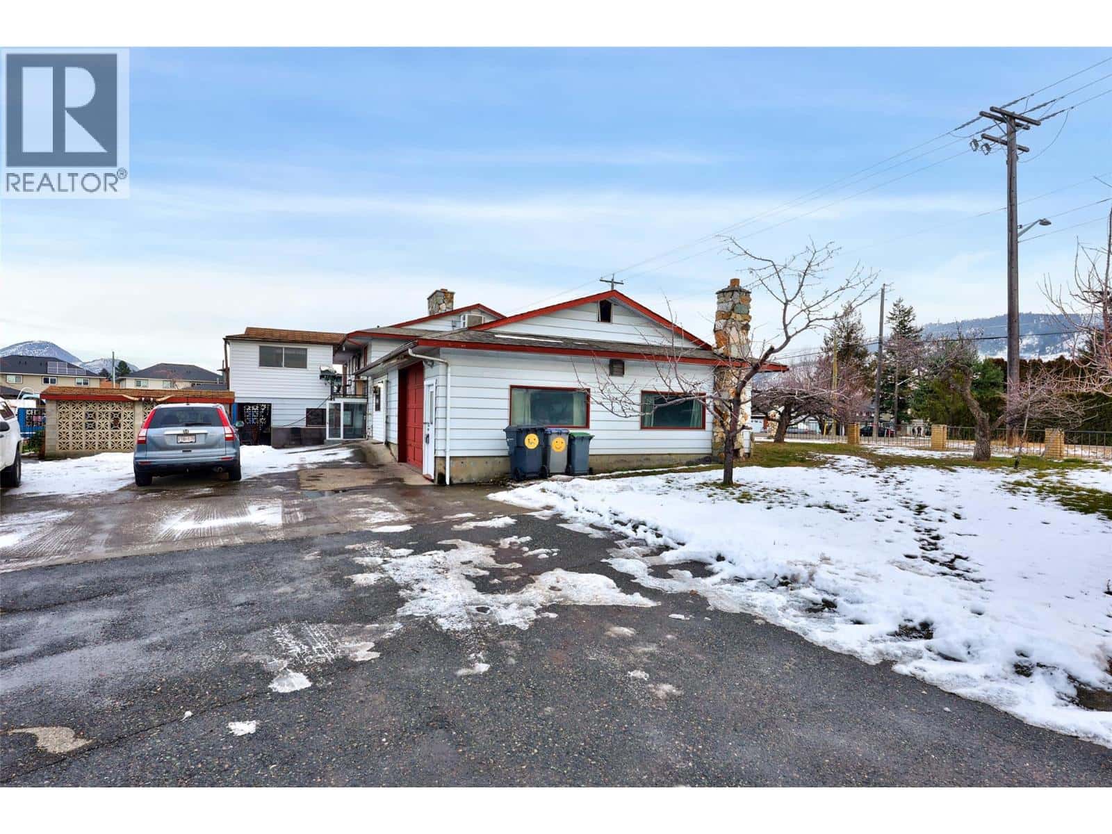 2248 Tranquille Road — Kamloops, British Columbia - Photo 3 of 52