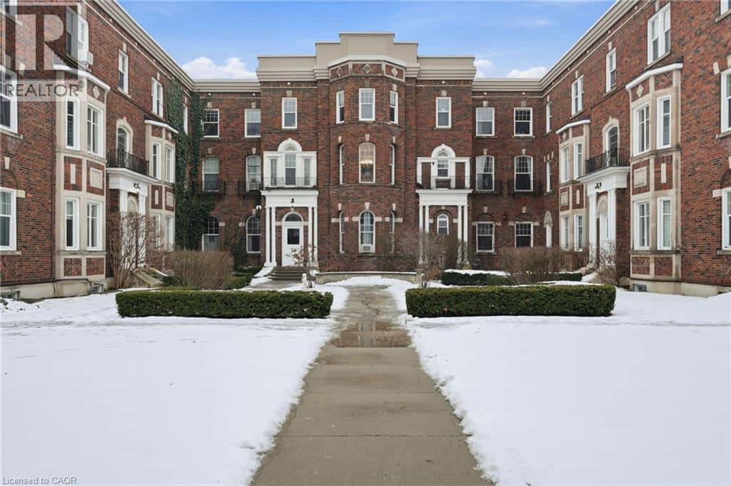 54 DUFFERIN Avenue Unit# 3 — Brantford, Ontario - Photo 2 of 34