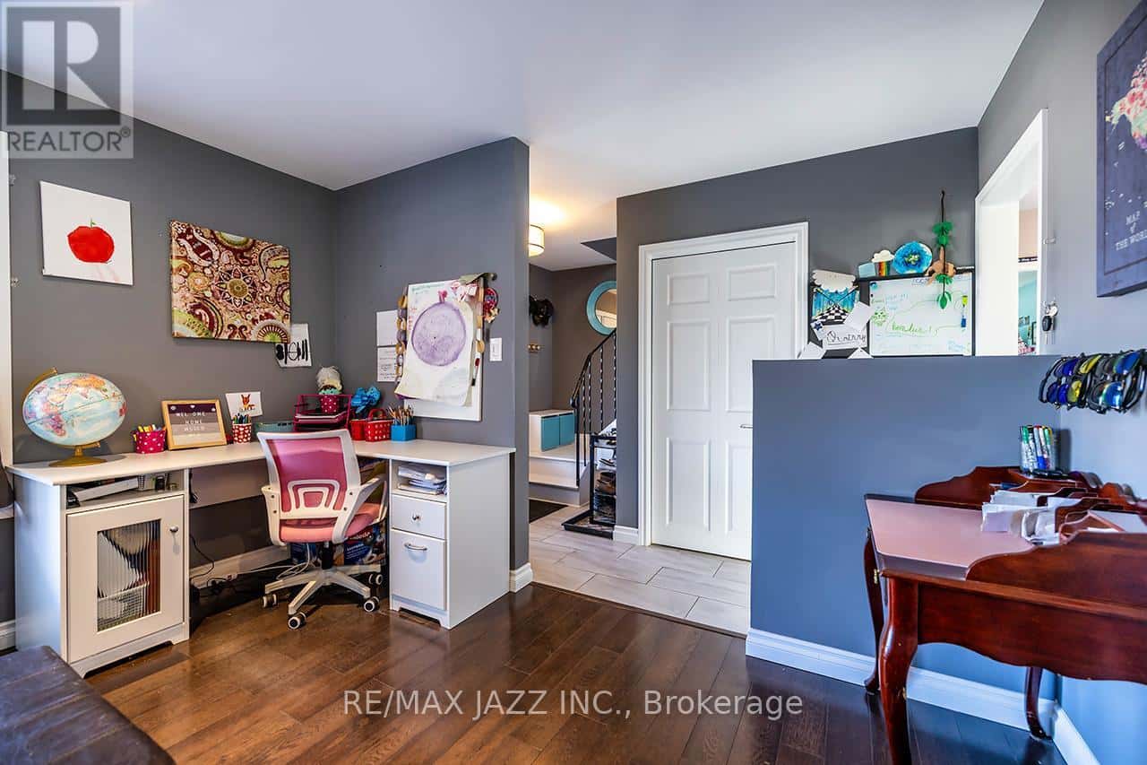 149 ABBOTT BOULEVARD — Cobourg, Ontario - Photo 4 of 35