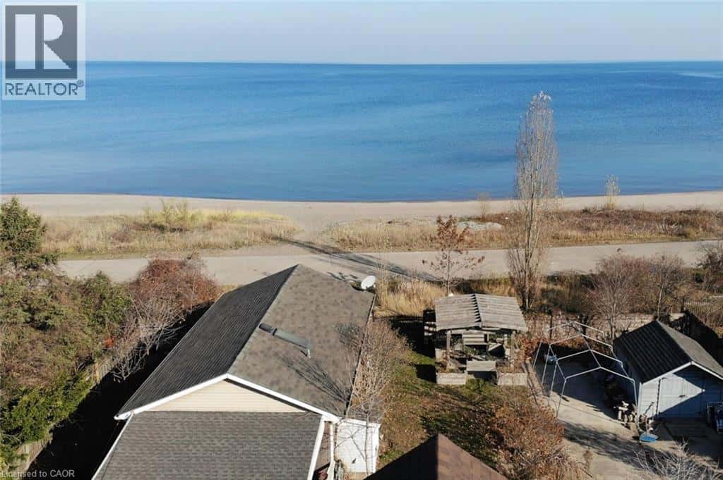 645 BEACH Boulevard — Hamilton, Ontario - Photo 2 of 49