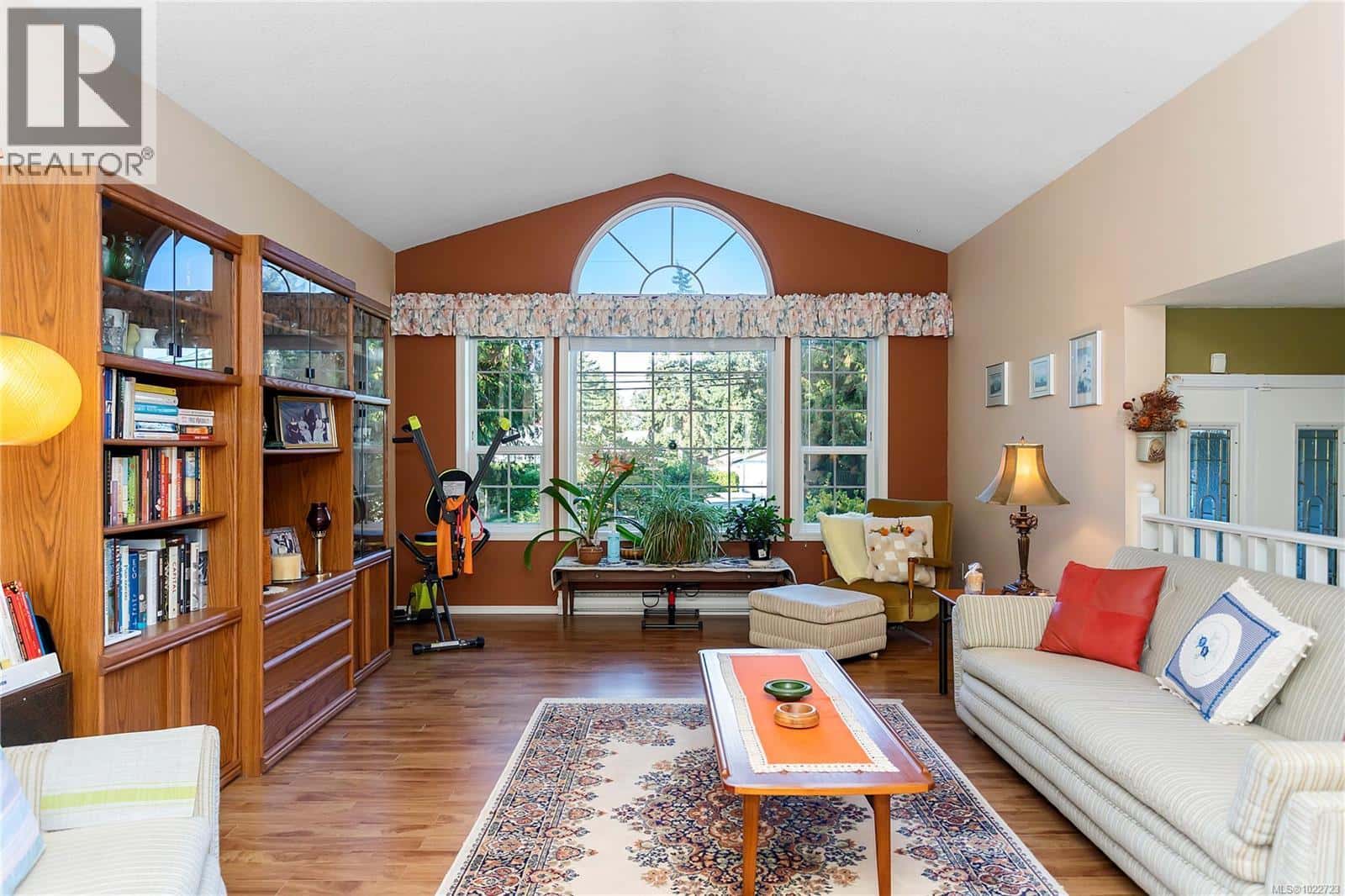 1892 Woobank Rd — Nanaimo, British Columbia - Photo 3 of 47