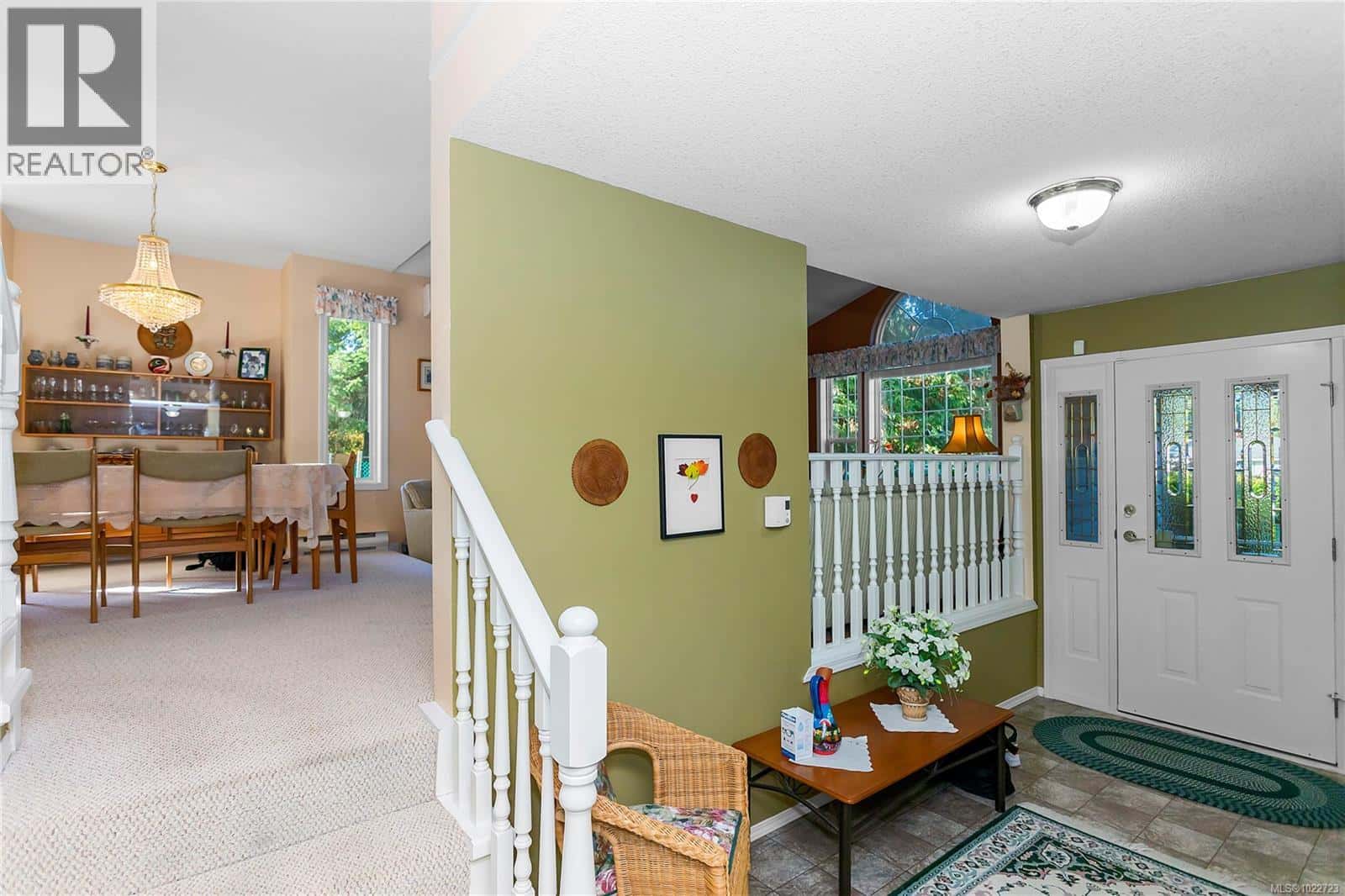 1892 Woobank Rd — Nanaimo, British Columbia - Photo 4 of 47