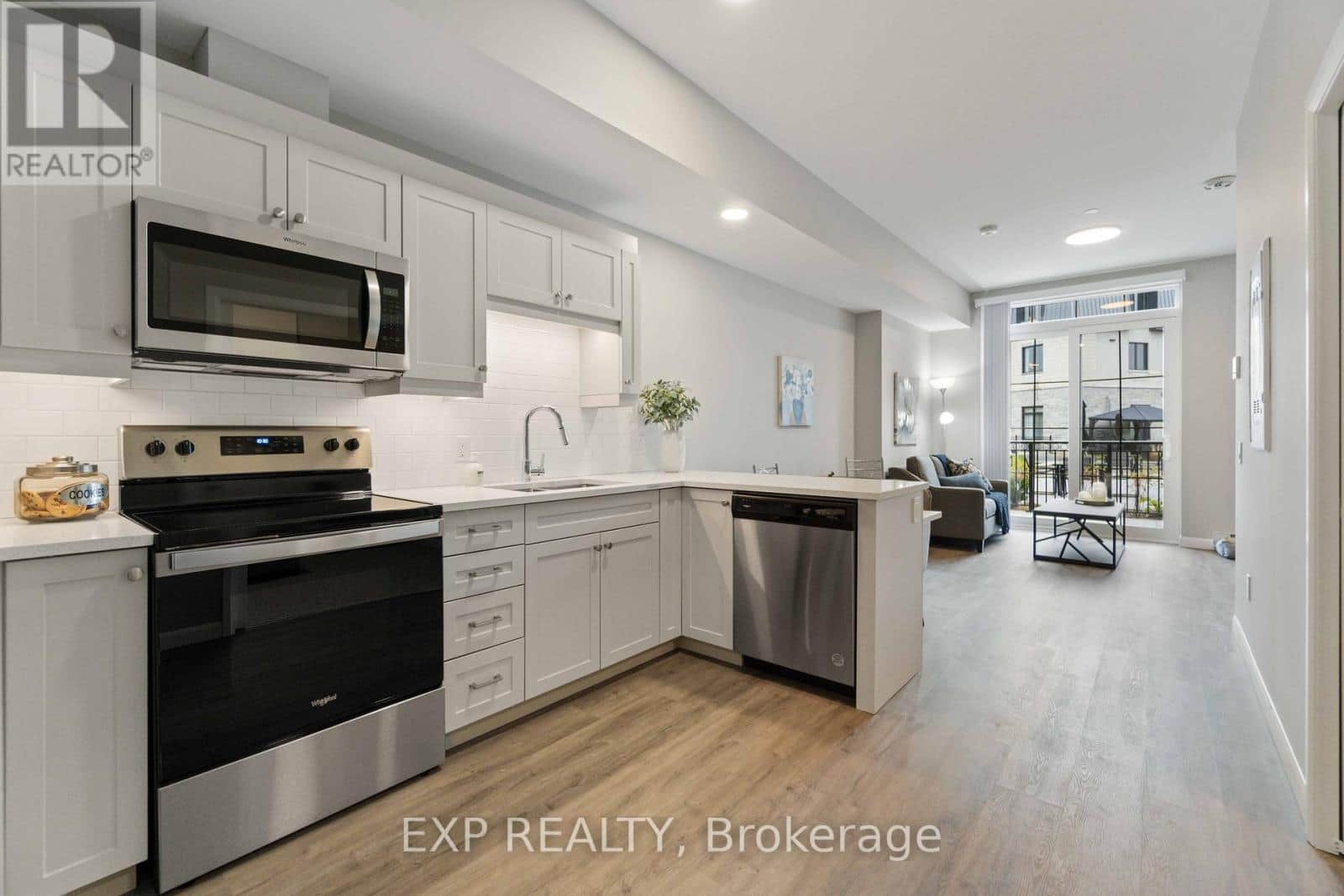 220 - 31 ERIC DEVLIN LANE - Photo 4 of 19, Perth, Ontario