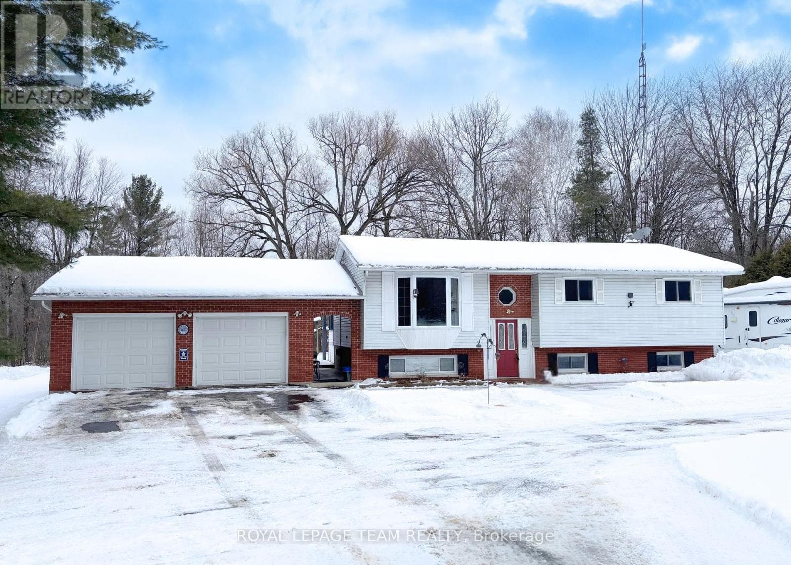 3700 CEDAR GROVE ROAD — Edwardsburgh/Cardinal, Ontario - Main photo