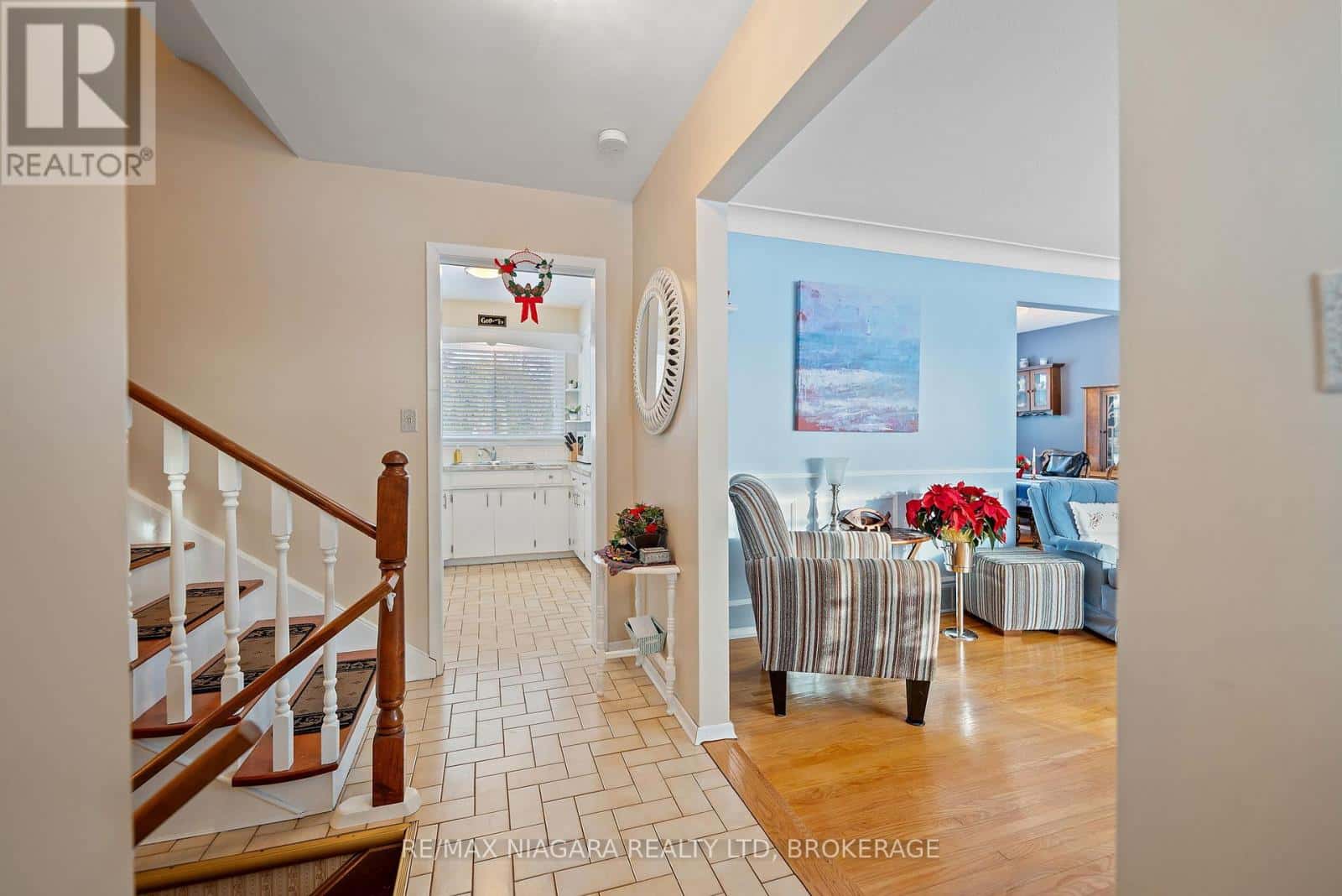 4204 PATTEN CRESCENT — Niagara Falls (Morrison), Ontario - Photo 4 of 33