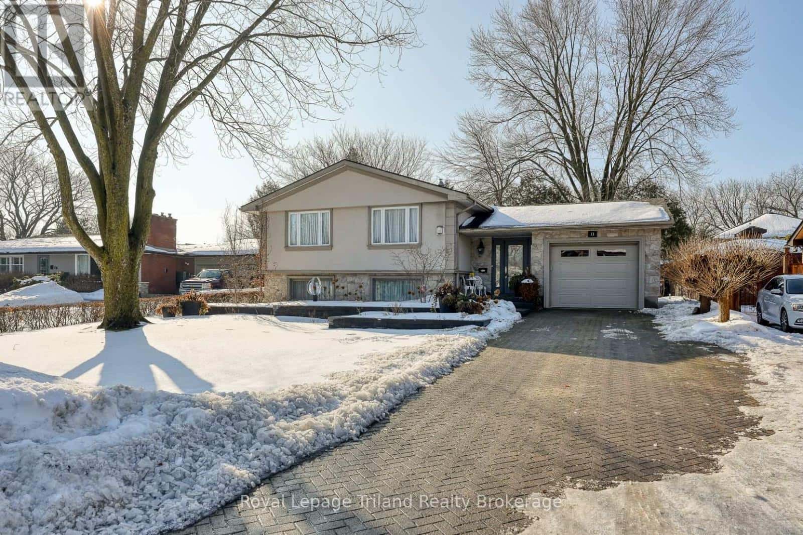 11 PRINCESS PARK ROAD — Ingersoll (Ingersoll - South), Ontario - Photo 2 of 49