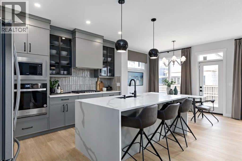 297 Homestead Terrace NE — Calgary, Alberta - Photo 2 of 12