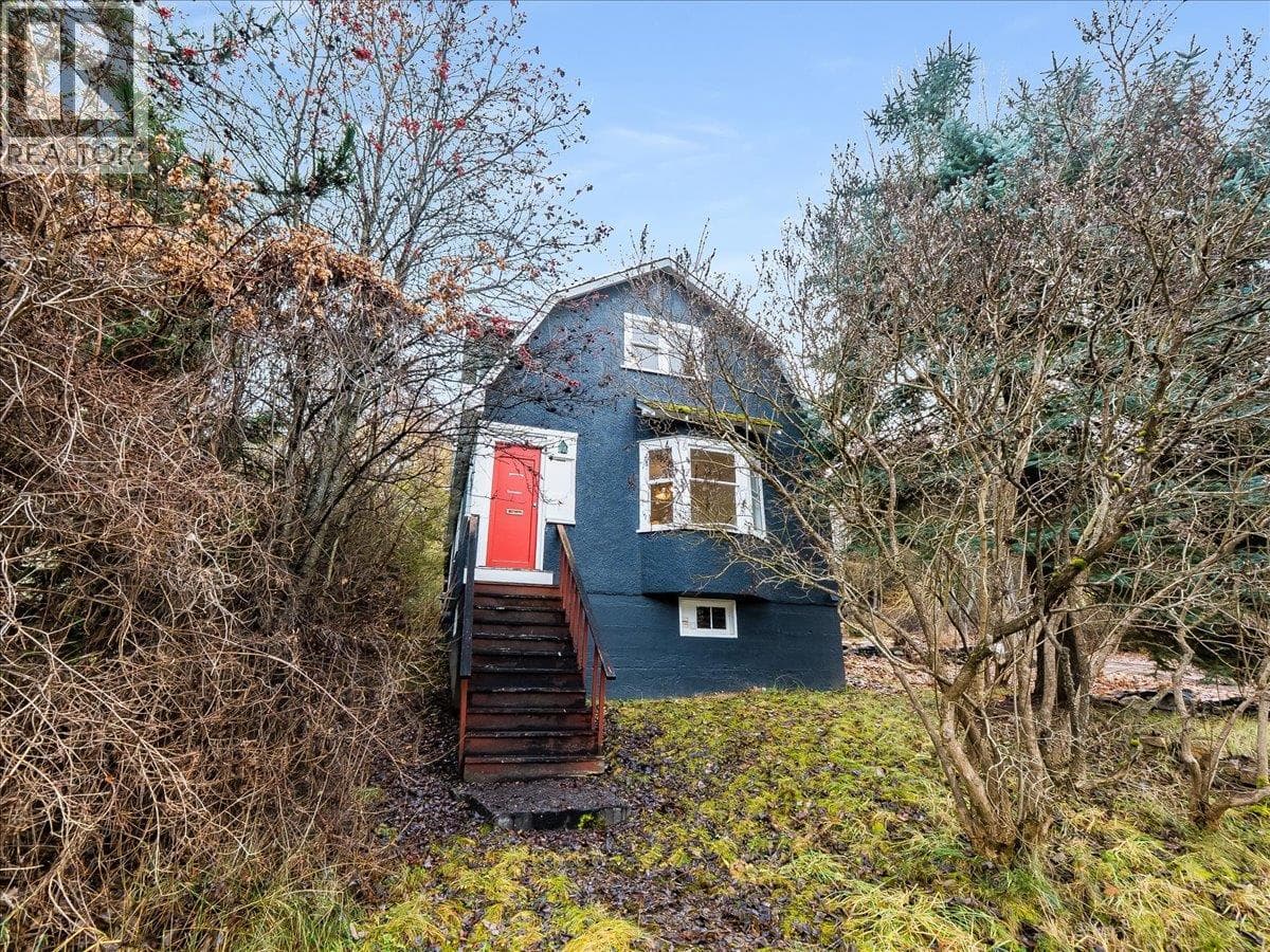 16 VIEW Street — Nelson, British Columbia - Main photo