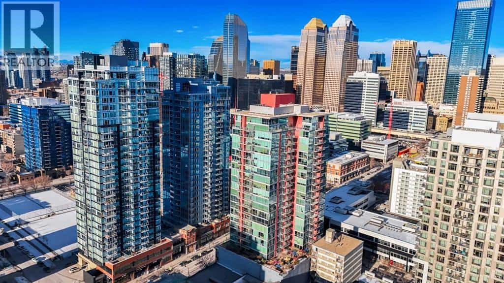 2001, 215 13 Avenue SW — Calgary, Alberta - Photo 2 of 24