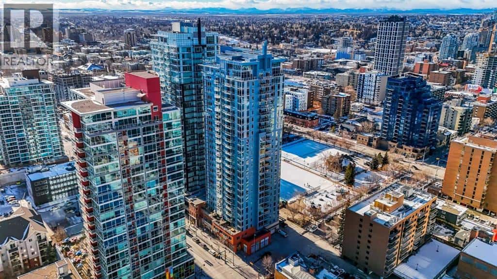 2001, 215 13 Avenue SW — Calgary, Alberta - Photo 3 of 24