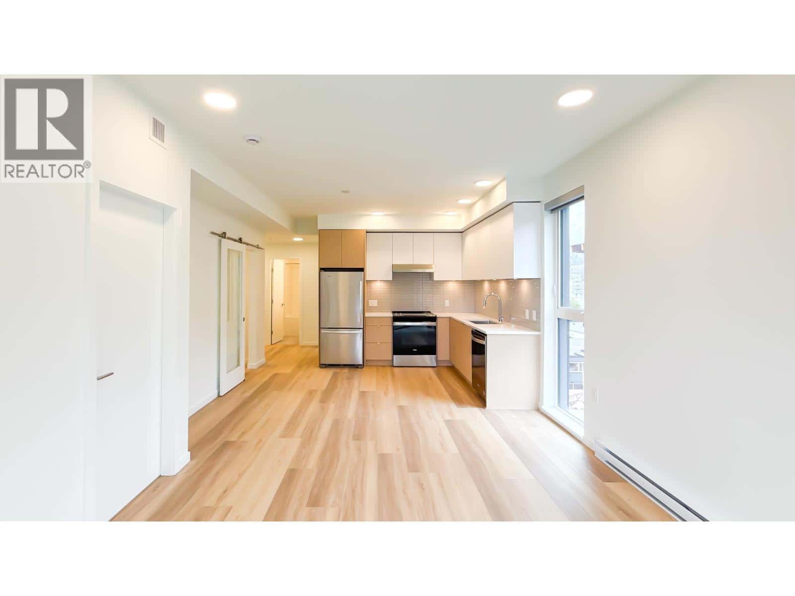 508 37994 SECOND AVENUE — Squamish, British Columbia - Photo 4 of 25