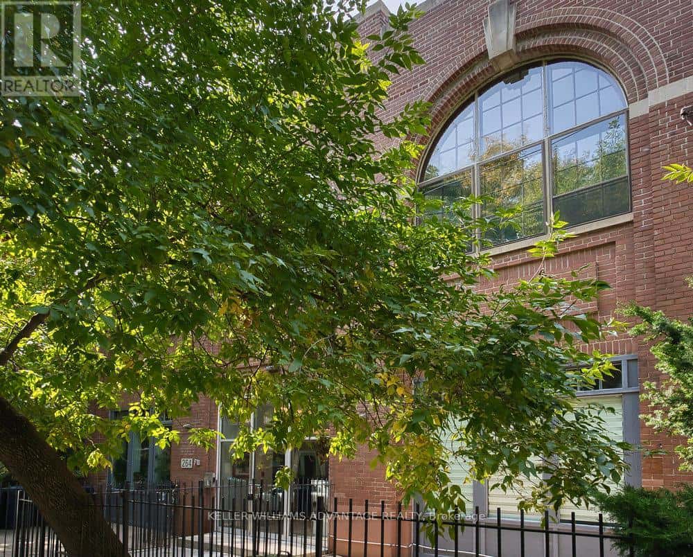 206 - 264 SEATON STREET — Toronto (Moss Park), Ontario - Photo 4 of 39