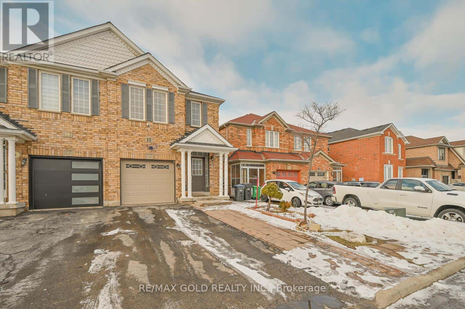 12 ROCKROSE DRIVE — Brampton (Sandringham-Wellington), Ontario - Photo 2 of 50