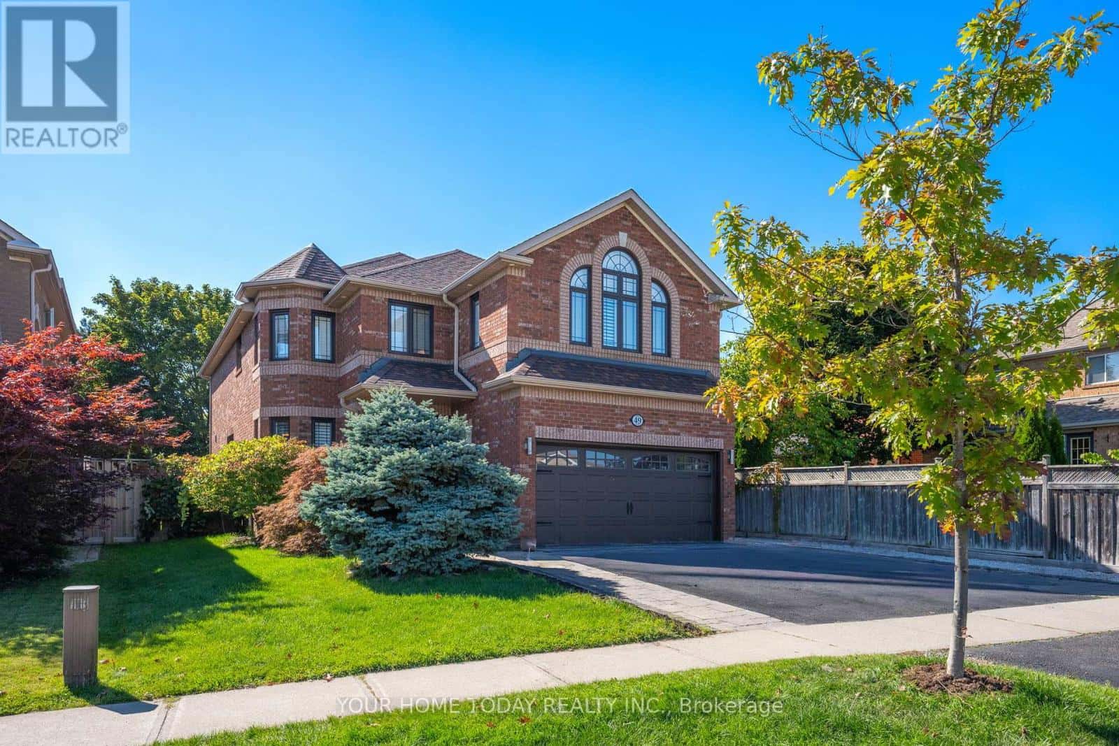 49 MILLER DRIVE — Halton Hills (Georgetown), Ontario - Photo 2 of 50