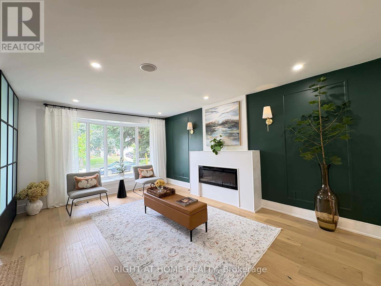 23 DRURY LANE — Toronto (Humber Heights), Ontario - Photo 4 of 26