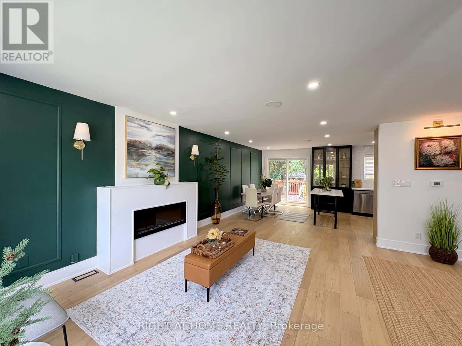 23 DRURY LANE — Toronto (Humber Heights), Ontario - Photo 5 of 26