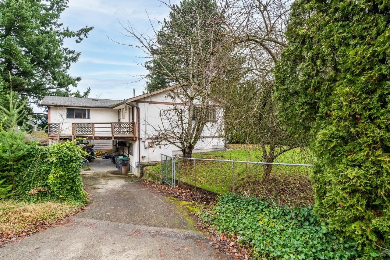 2751 153A STREET — Surrey, British Columbia - Main photo