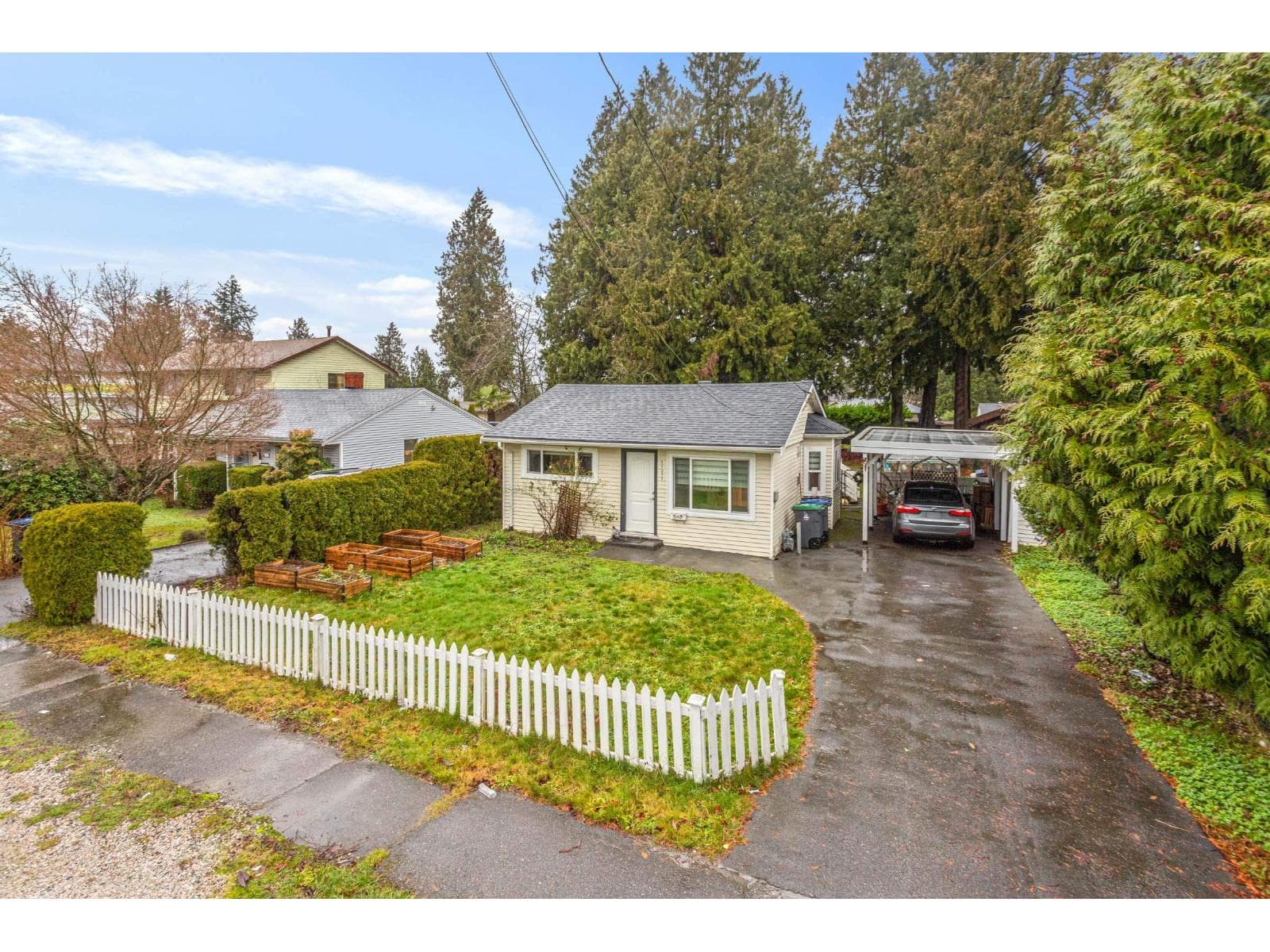 11511 96 AVENUE — Surrey, British Columbia - Main photo